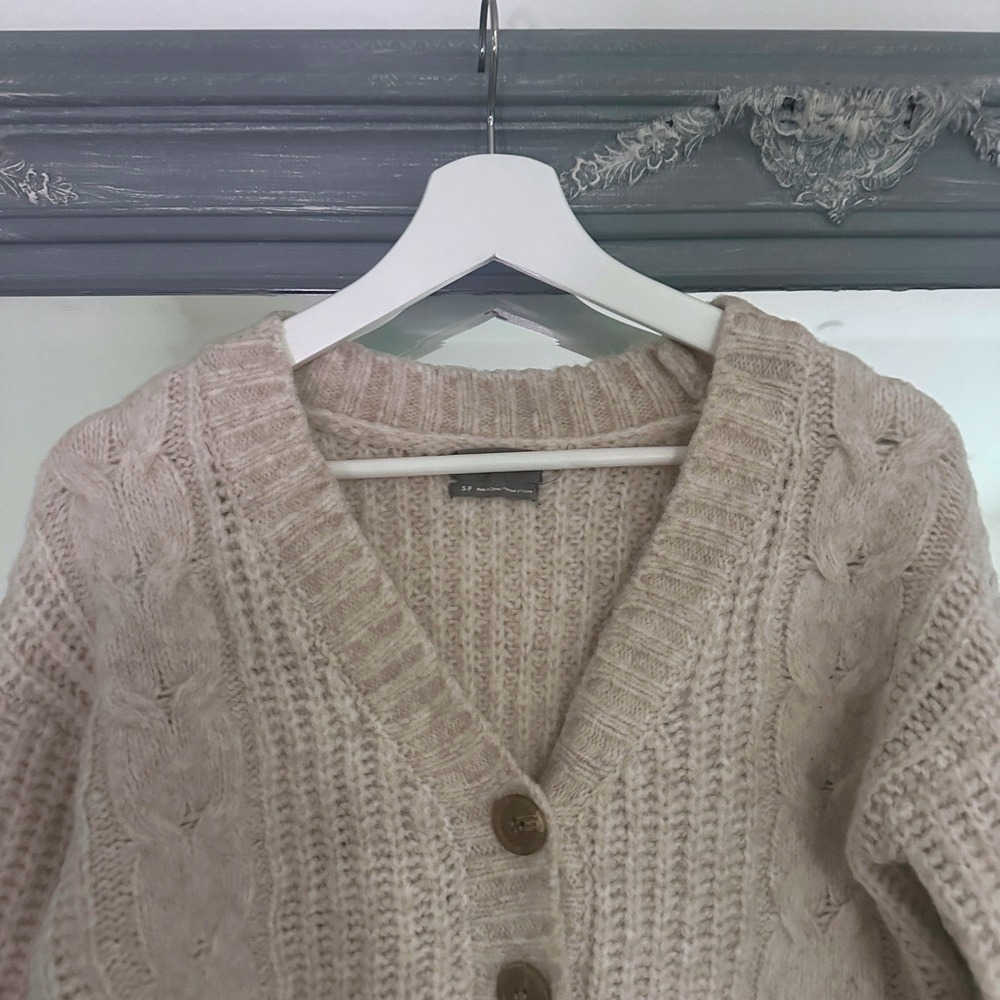 UO Lolli Cable Knit Cropped Cardigan Sweater Beige Alpaca Blend Size S - Picture 3 of 8